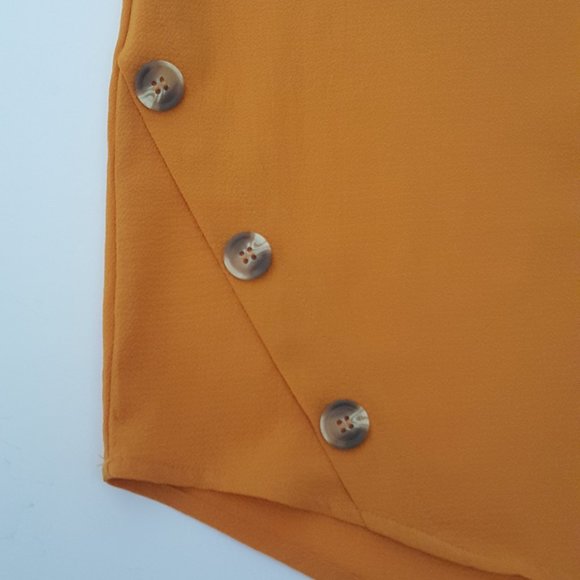 Women's LOVE J Top Blouse Size M Color Mustard - Picture 5 of 7